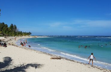 juan-dolio-beach-68ffafcacbda7