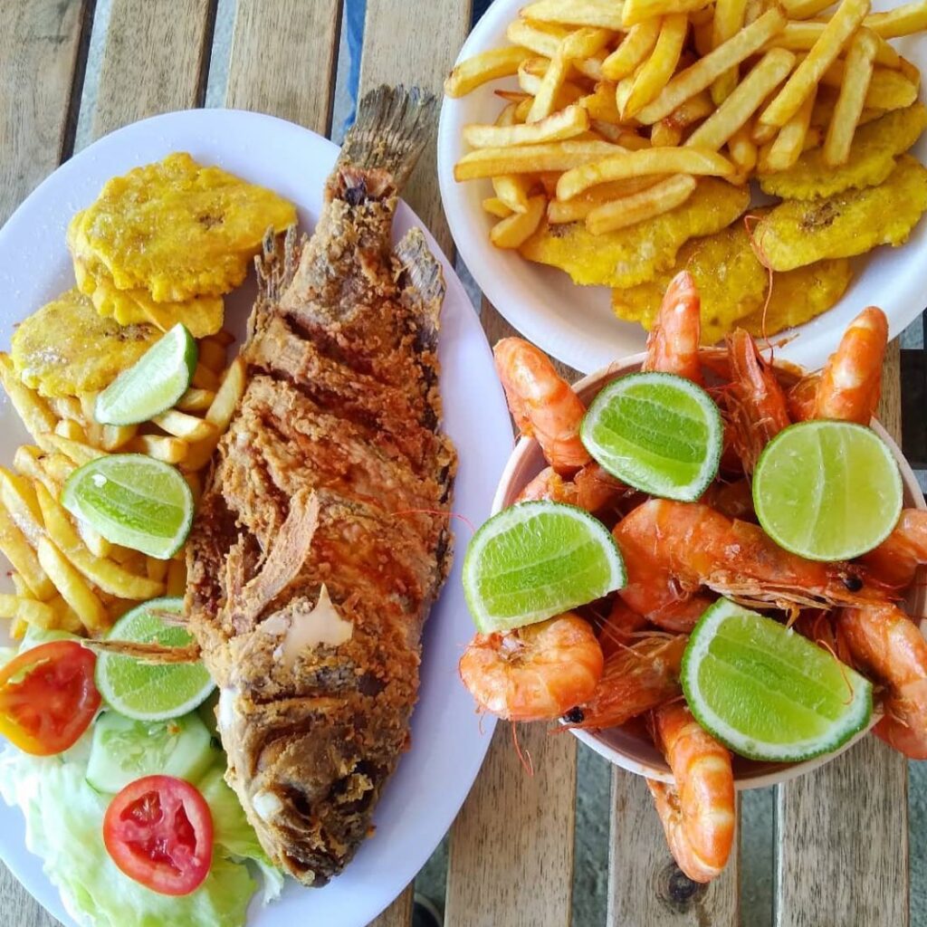 pescado-con-limon-boca-chica-1024×1024-1-69001e889f9eb