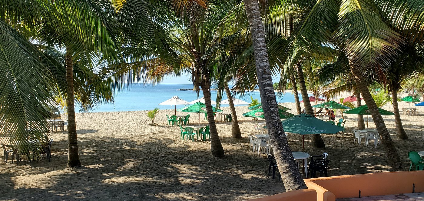 view-of-beach-from-bar-6902209e4986a